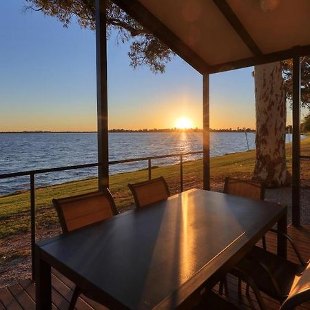 Lake Boga Caravan Park Exteriér fotografie