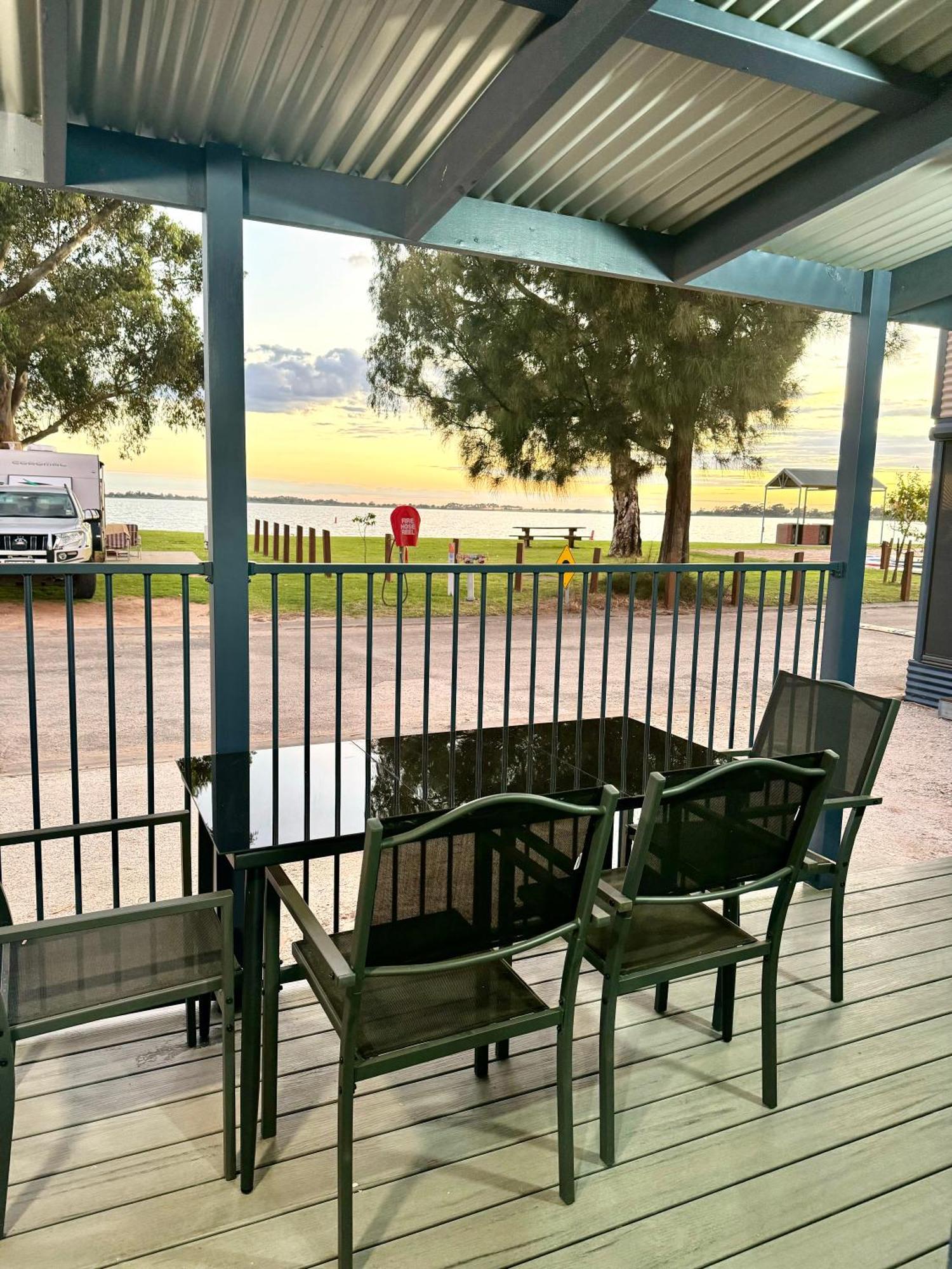 Lake Boga Caravan Park Exteriér fotografie